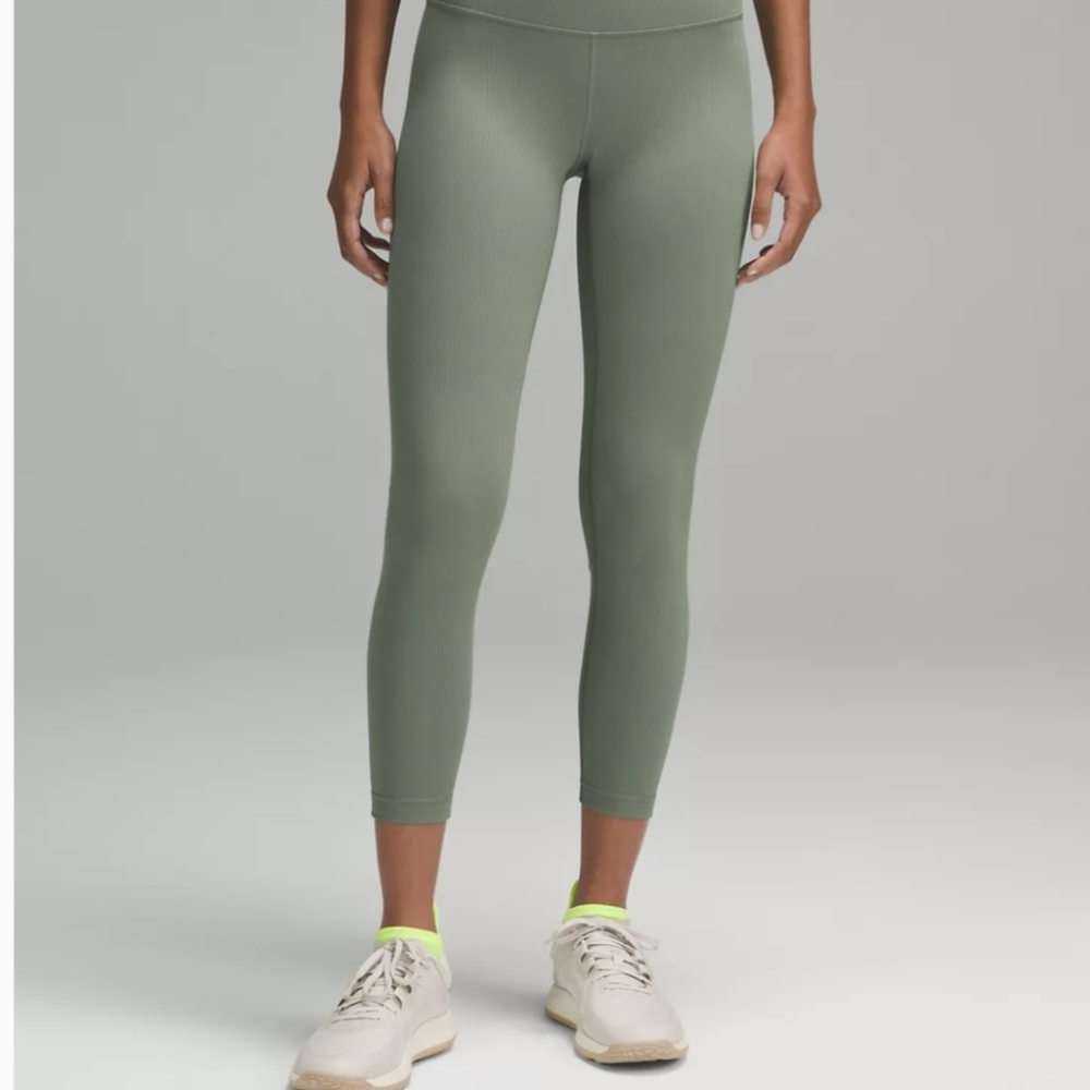 Lululemon Women Legging Wunder Train High-Rise Ribber tight 25" size 12
